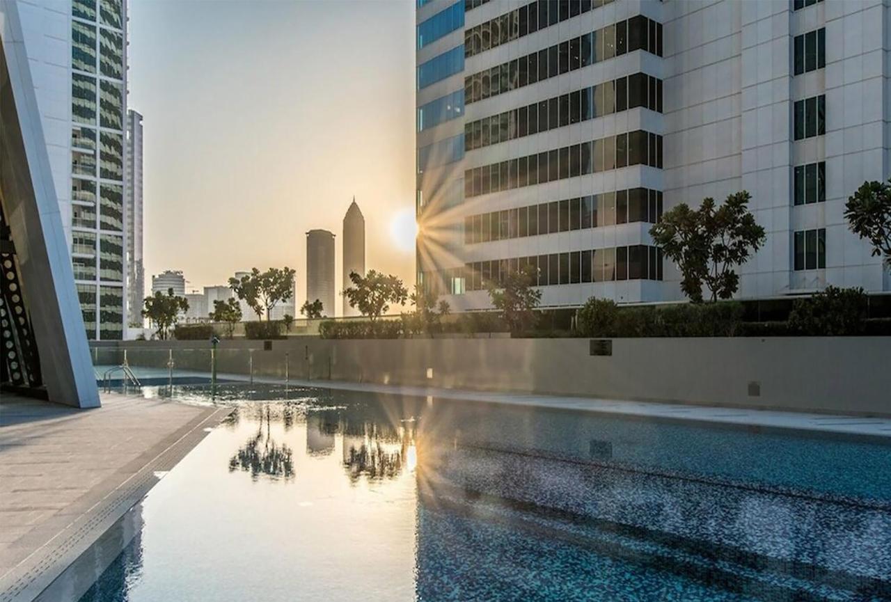 Luxury Studios With Burj Khalifa Or Canal View In Downtown - Marquise Square Tower Dubai Dış mekan fotoğraf