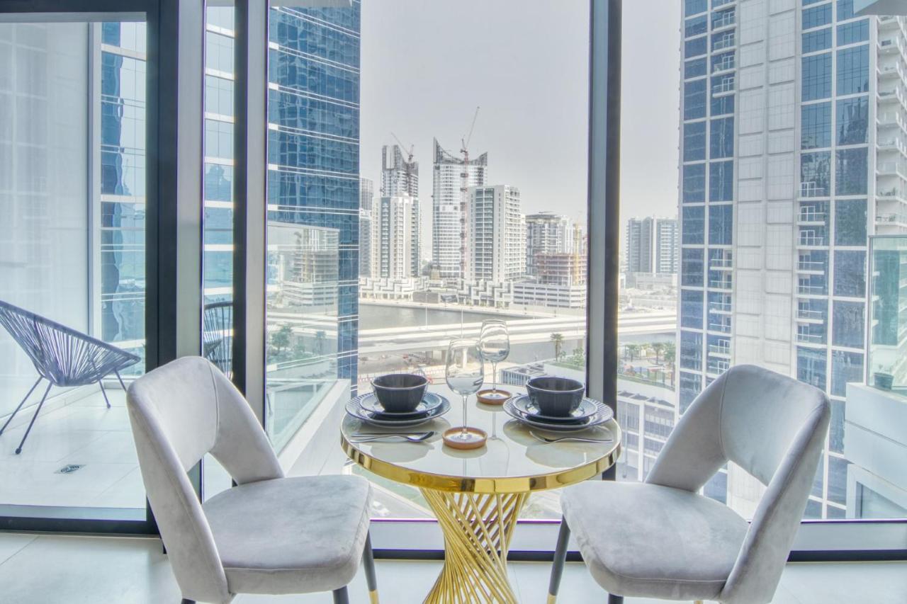 Luxury Studios With Burj Khalifa Or Canal View In Downtown - Marquise Square Tower Dubai Dış mekan fotoğraf