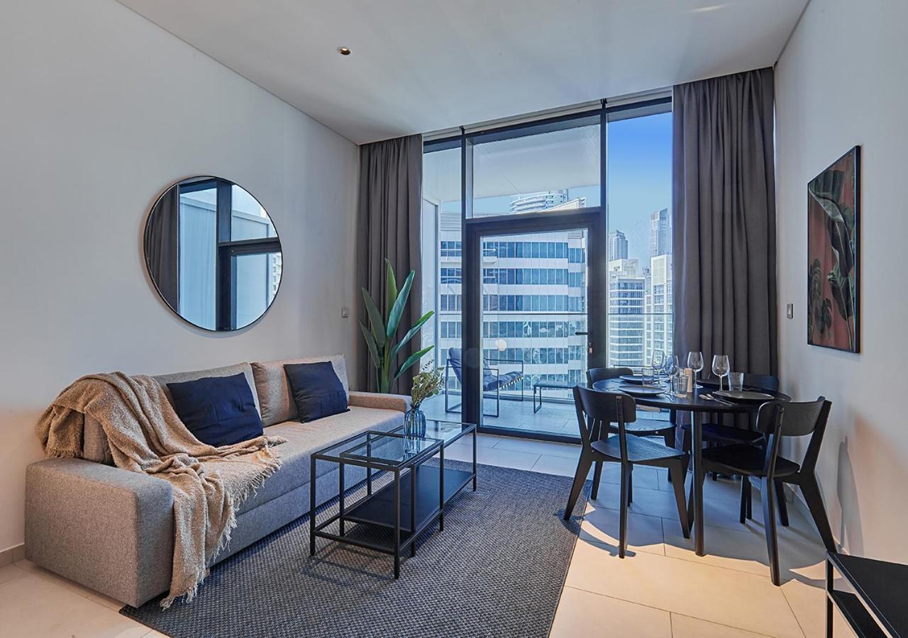 Luxury Studios With Burj Khalifa Or Canal View In Downtown - Marquise Square Tower Dubai Dış mekan fotoğraf
