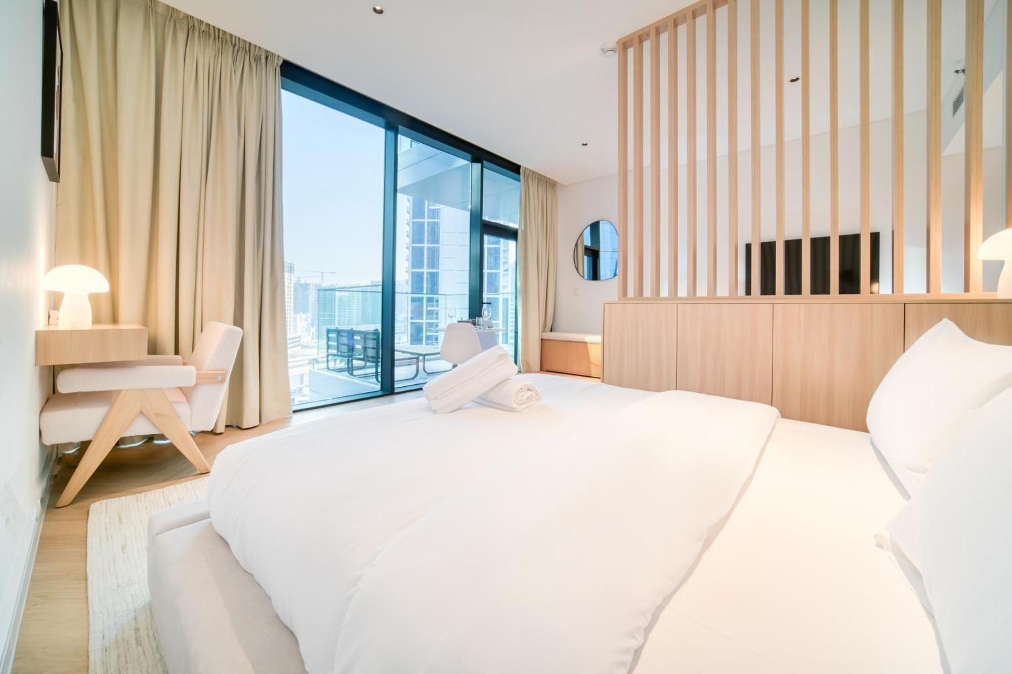 Luxury Studios With Burj Khalifa Or Canal View In Downtown - Marquise Square Tower Dubai Dış mekan fotoğraf