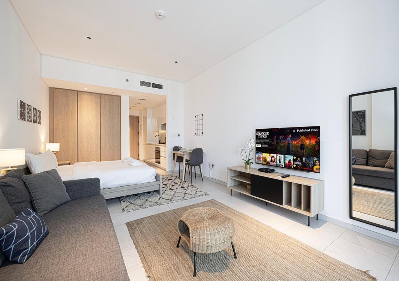 Luxury Studios With Burj Khalifa Or Canal View In Downtown - Marquise Square Tower Dubai Oda fotoğraf